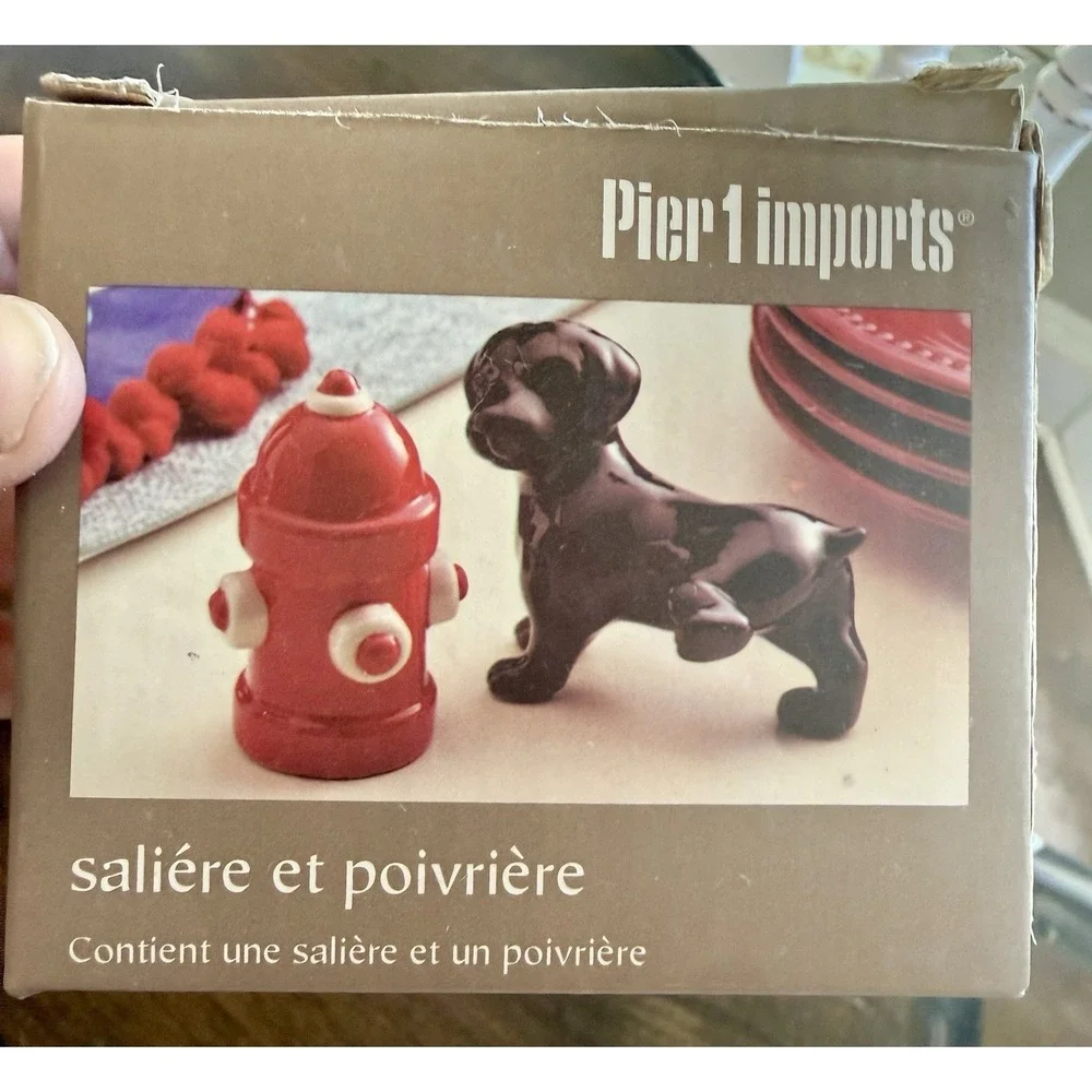 VTG Dog Watering Fire Hydrant Salt & Pepper Shakers Ceramic Pier 1 In box